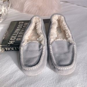 UGG Ansley Slipper EUC